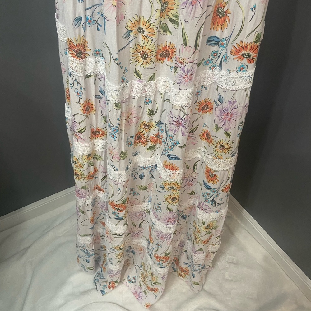 CROWN & IVY Long Maxi Floral Sundress Dress Milkmaid Tiered Lace Smocked XL - Picture 11 of 17